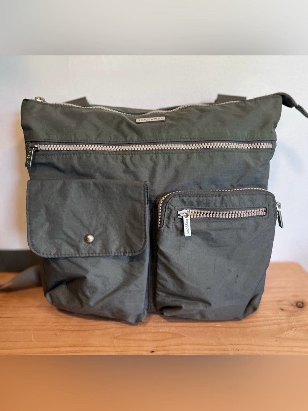 Baggallini Nylon Multi Pocket Travel Casual Crossbody Bag Grey